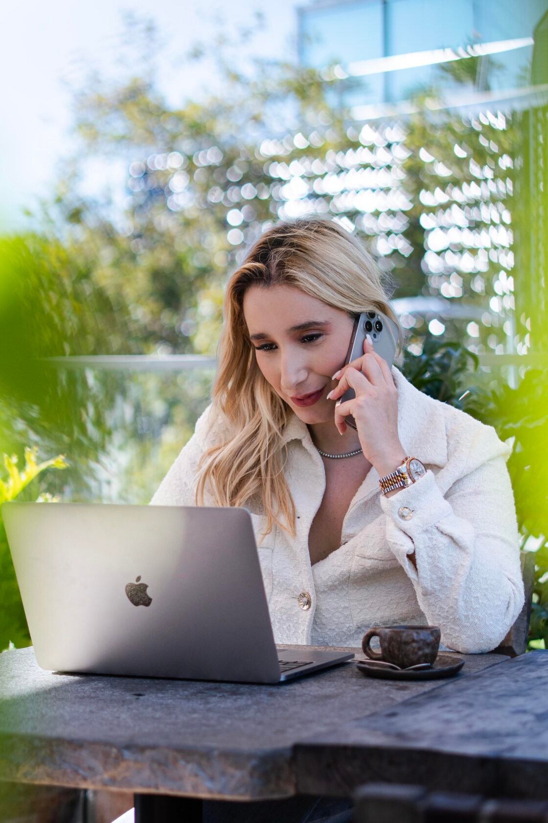 Personal Branding: 10 Powerful Ways to Elevate Your Career Through Visual Communication, Video, and Social Media Strategy